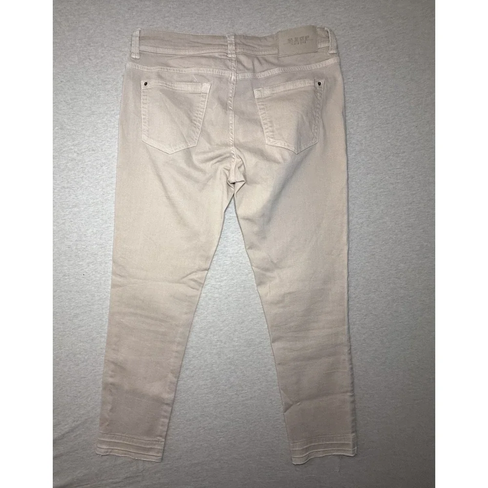 ZARA. Basic Denim. size 8. Tan Jeans. zip. straight leg jean. - Picture 8 of 10